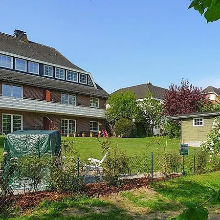 Strandlaeufer Strandlaeufer 2 *